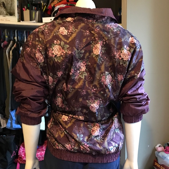 Flowered jacket - Picture 5 of 7